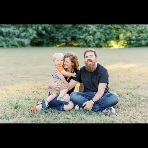 Meet your Posher, Christa - Picture 1 of 1